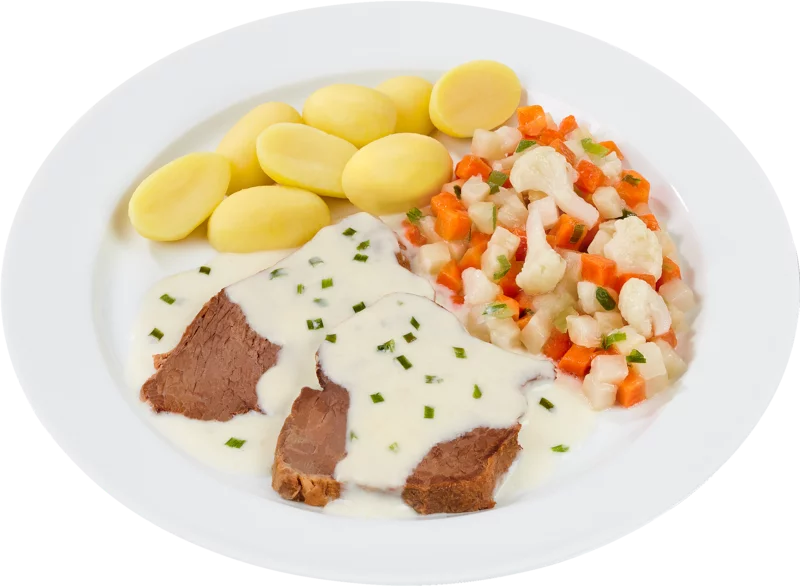 Tafelspitz aus zartem Rindfleisch in Schnittlauch-Rahmsoße mit Suppengemüse, dazu Salzkartoffeln